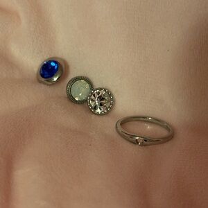 Qudo interchangeable ring set